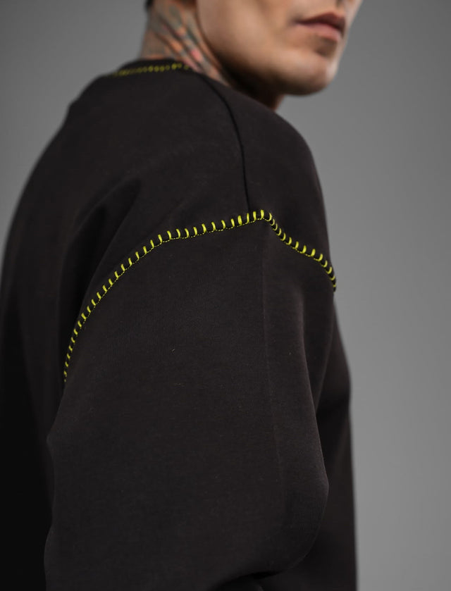 2Y Premium - Embossed Logo Sweatshirt - Black